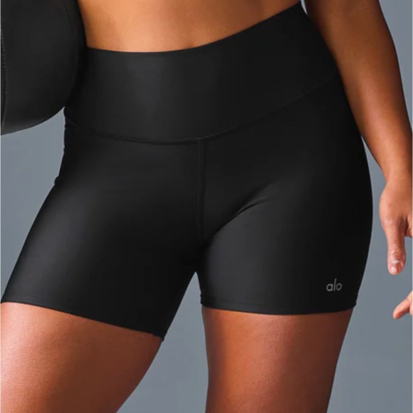 ALO Yoga Pants - Alo workout shorts
